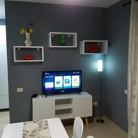 Inside Diamond Hill